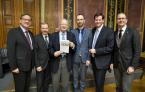 2017-03-22-kfat-jahrbuch-fuer-politik-praesi-a