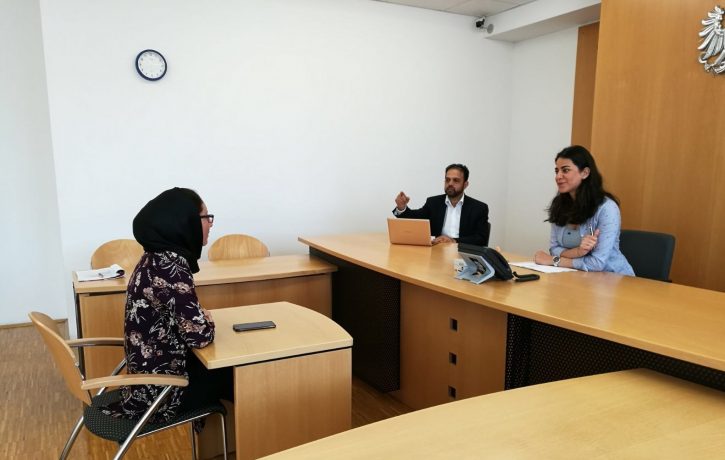 ULG-Dolmetschen, Rollenspiel - gedolmetschte Gerichtsverhandlung an einem Bezirksgericht